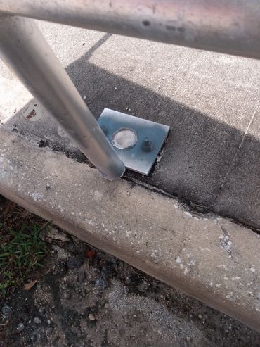 Aluminum railing before