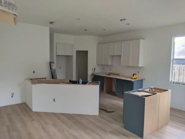 Kitchen  cabinet install for Creative Remodeling of Orlando.