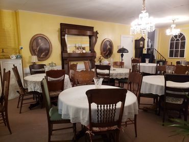 Dining area services around 40 guest, but has rooms off to sides for more seating.