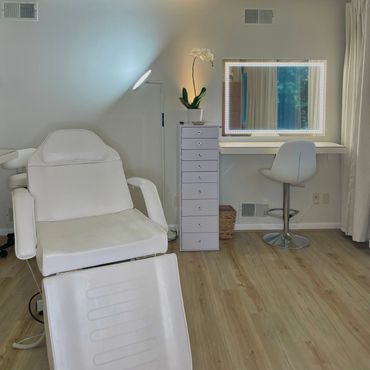 The Skin Tune skincare treatment chair and vanity in Ramsey NJ.