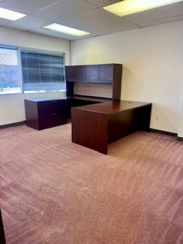 Window Office for rent at the Wright Business Centre. Calgary South East, Alberta