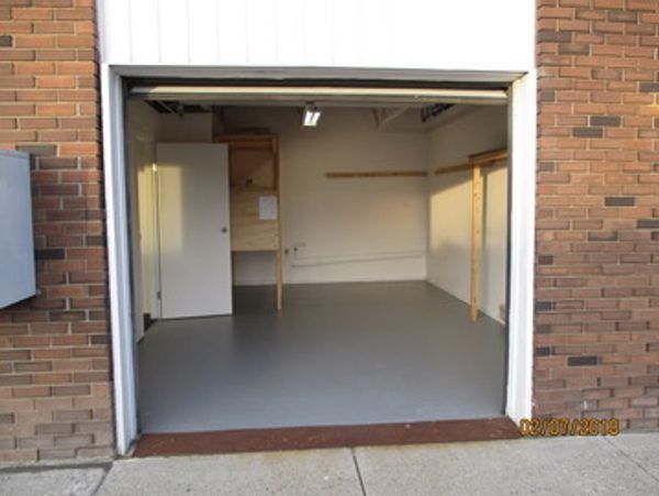 Small-Size Warehouse for rent at Wright Business Centre, Calgary South East, Alberta