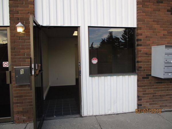 Small-Size Warehouse for rent at Wright Business Centre, Calgary South East, Alberta
