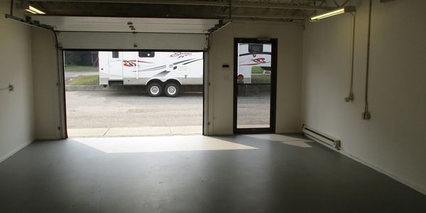 Cheap, well-maintained small size bay for rent at Wright Business Centre IN CALGARY South East