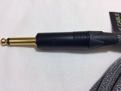 close up of straight gold plug