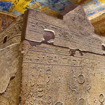 Book Three: Jonathan and the 
                     STOLEN SARCOPHAGUS!