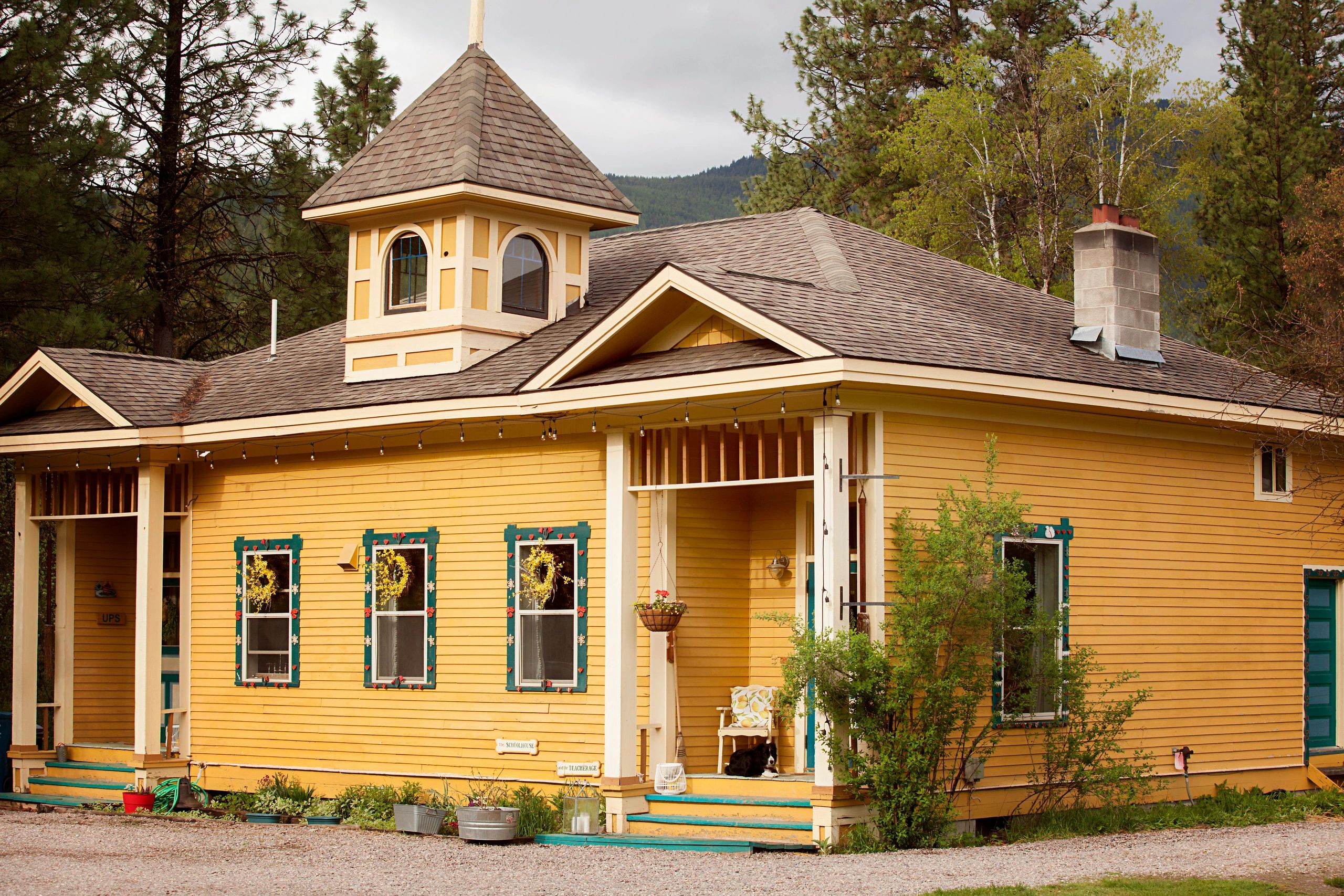 historic, schoolhouse, nine mile, rustic, montana, getaway, casual, missoula, frenchtown photography