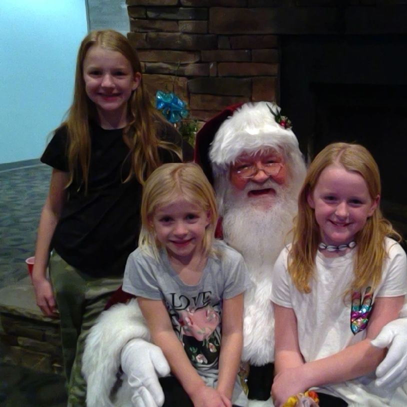 Everybody is so happy !!