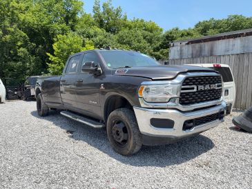 2022 Ram 3500 Cummins