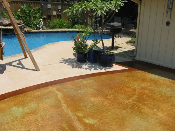 Concrete patio grinding and staining in Dallas, acid stained concrete pool decks Dallas