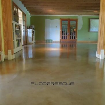 Micro-tops engineered concrete overlays using polymer based technology for hand crafted skim coats