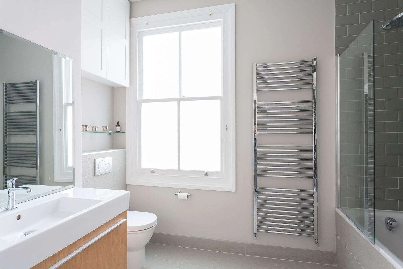 Essex and London Construction are bathroom renovation builders in Leytonstone in East London. 