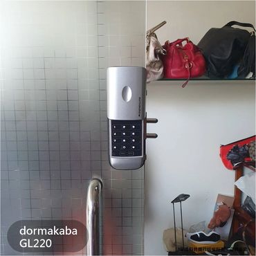 電子鎖
指紋鎖
密碼鎖
智能鎖
電子鎖安裝
dormakaba電子鎖
Yale耶魯電子鎖
SAMSUNG三星電子鎖
Milre美樂電子鎖
philips飛利浦電子鎖
WAFERLOCK維夫拉克電子鎖