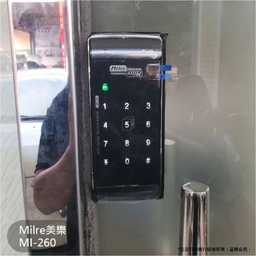 電子鎖
指紋鎖
密碼鎖
智能鎖
電子鎖安裝
dormakaba電子鎖
Yale耶魯電子鎖
SAMSUNG三星電子鎖
Milre美樂電子鎖
philips飛利浦電子鎖
WAFERLOCK維夫拉克電子鎖