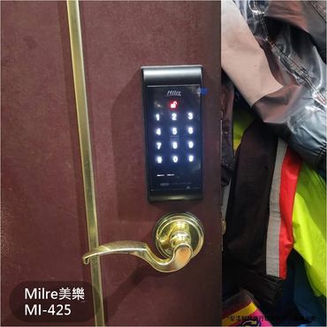 電子鎖
指紋鎖
密碼鎖
智能鎖
電子鎖安裝
dormakaba電子鎖
Yale耶魯電子鎖
SAMSUNG三星電子鎖
Milre美樂電子鎖
philips飛利浦電子鎖
WAFERLOCK維夫拉克電子鎖