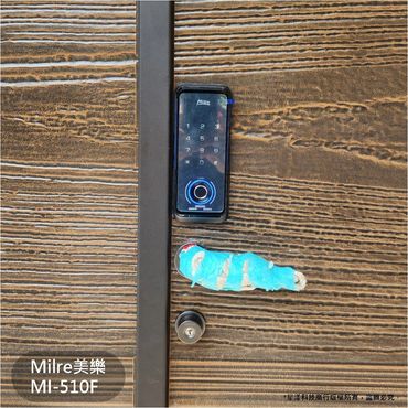 電子鎖
指紋鎖
密碼鎖
智能鎖
電子鎖安裝
dormakaba電子鎖
Yale耶魯電子鎖
SAMSUNG三星電子鎖
Milre美樂電子鎖
philips飛利浦電子鎖
WAFERLOCK維夫拉克電子鎖