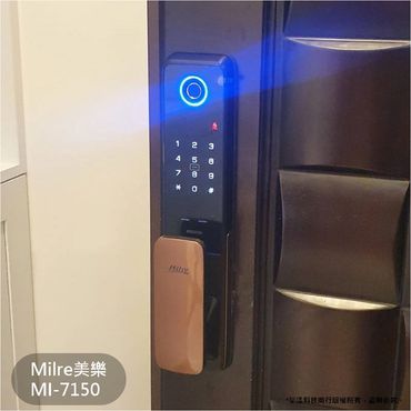 電子鎖
指紋鎖
密碼鎖
智能鎖
電子鎖安裝
dormakaba電子鎖
Yale耶魯電子鎖
SAMSUNG三星電子鎖
Milre美樂電子鎖
philips飛利浦電子鎖
WAFERLOCK維夫拉克電子鎖