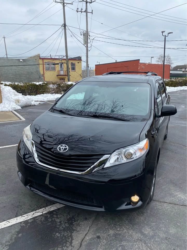 2015 Toyota Sienna XLE