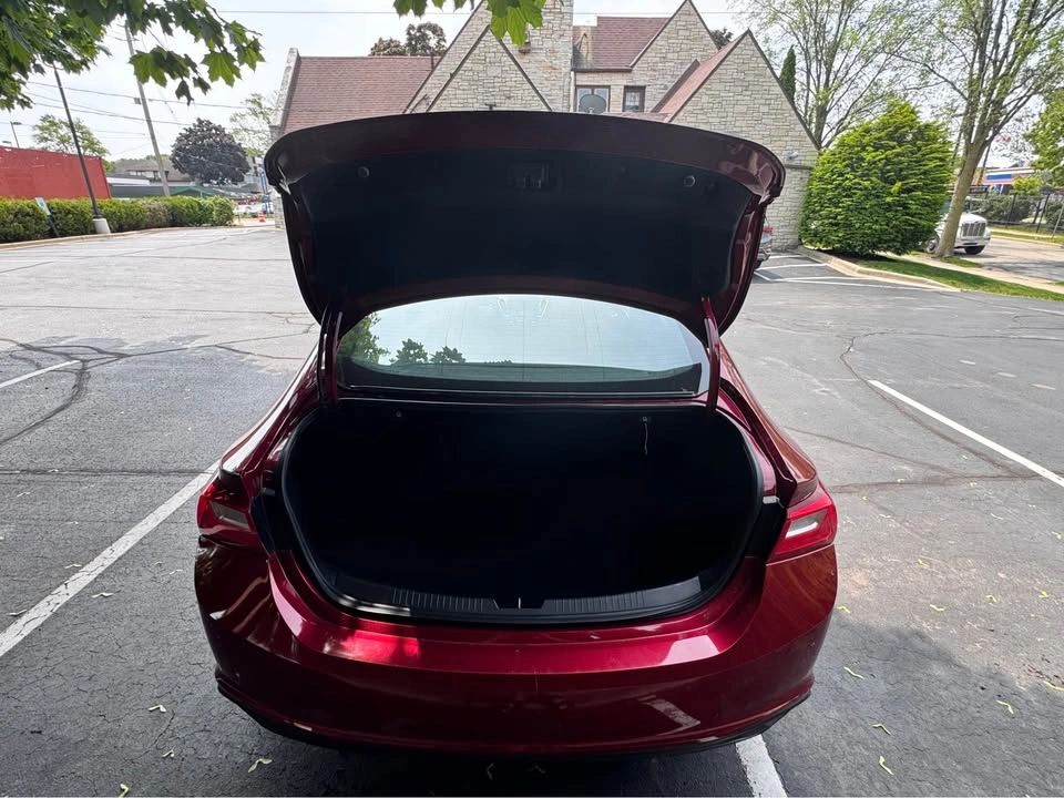 2017 Chevrolet Malibu 1LT - Photo 11