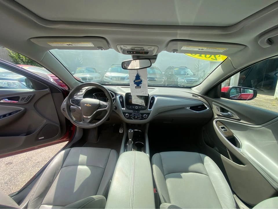 2016 Chevrolet Malibu 2LZ Premier - Photo 13