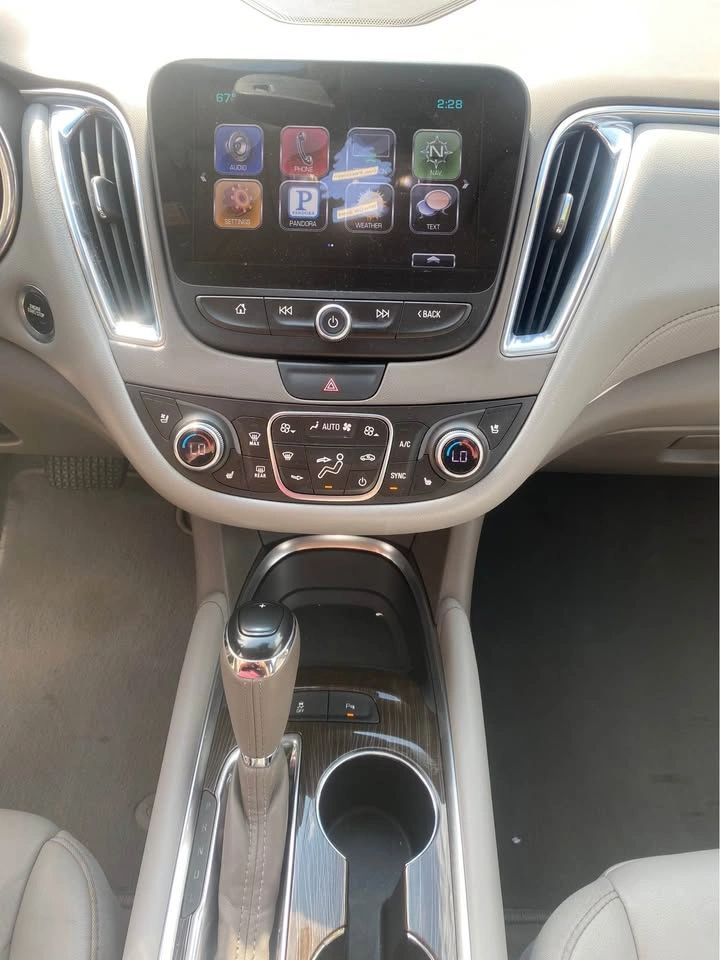 2016 Chevrolet Malibu 2LZ Premier - Photo 16