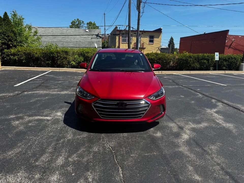 2017 Hyundai Elantra 2.0 Limited A/T PZEV's photo