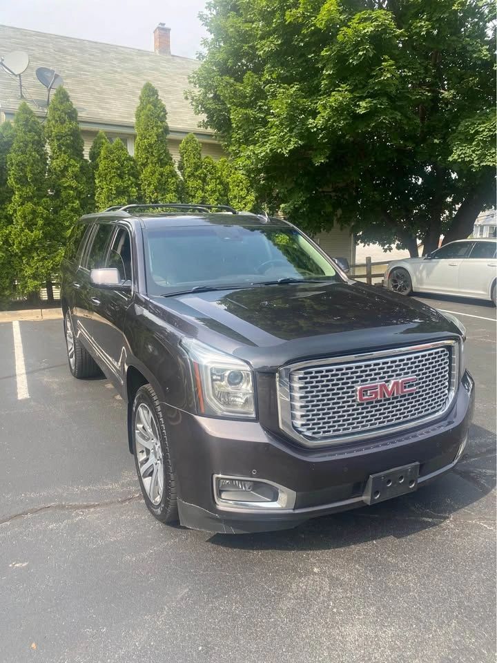 2015 GMC Yukon XL Denali's photo