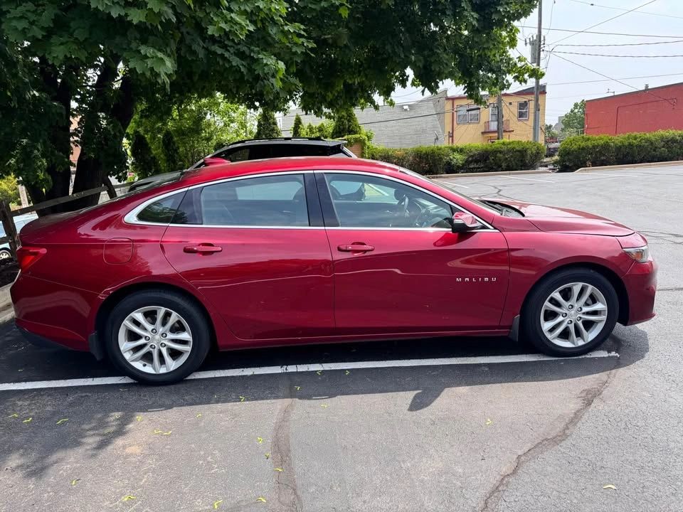 2017 Chevrolet Malibu 1LT - Photo 6
