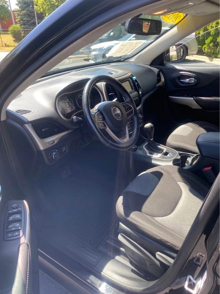 2018 Jeep Cherokee Latitude - Photo 8