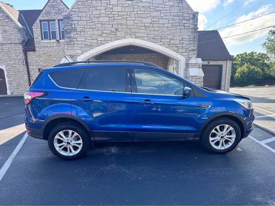 2018 Ford Escape SE - Photo 9
