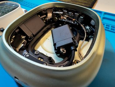 AirPods Max battery replacement no sound