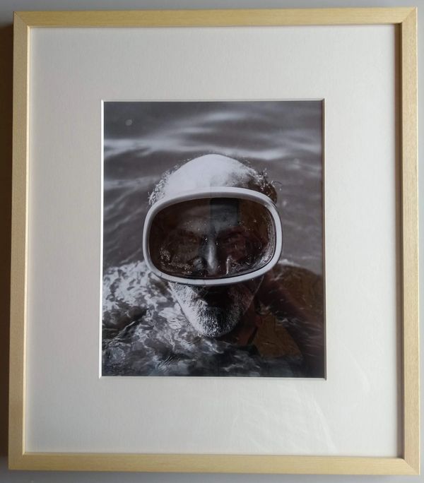 Free diver - deep Minuet window mount in a 22mm flat waxed Ash frame