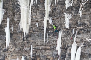ice climbing, Pont-Rouge, ile-aux-raisins, Double Dragon, Stas Beskin, escalade de glace, Quebec
