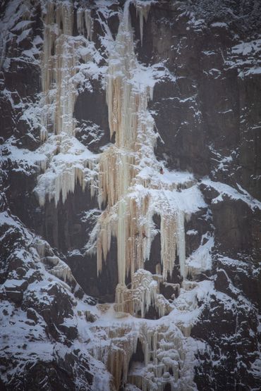 La Pomme d'Or, Hautes-Gorges, Ice climbing, escalade de glace, Charlevoix, Quebec, Wild Ice, winter