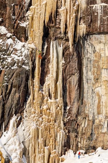 ice climbing, escalade de glace,cote nord, stas beskin, quebec, wild ice, speedy gonzales