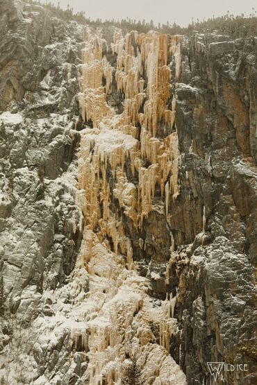 ice climbing, escalade de glace le mulot, never-ending story, l'envol, la route des baleines, quebec
