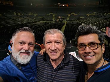 Love these musical brothers - Me with Ramon Flores and Alejandro Carballo - We played great together