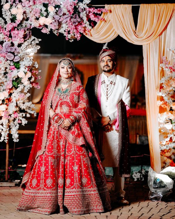 Couple Posing for Pre-Wedding Shoot in Ranchi