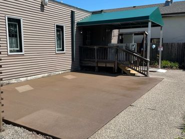 concrete patio for restaurant
