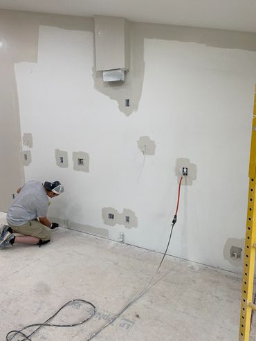 Deck staining, painting, painters near me Muscatine.