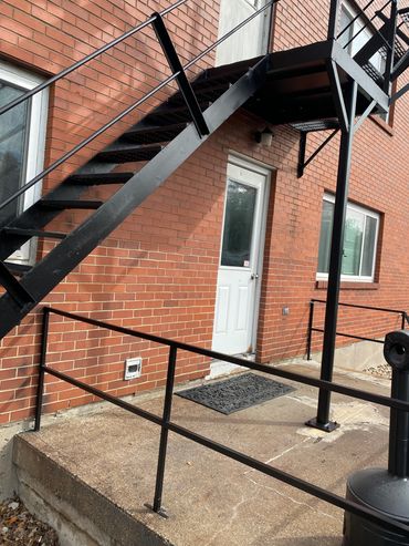 Deck staining, painting, painters near me Muscatine.