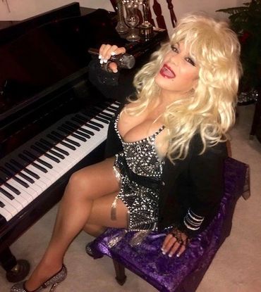 Las Vegas Best Dolly Parton Impersonator Layna Spaziano