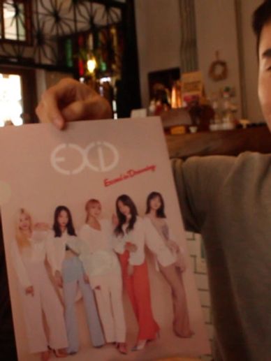 A to However, 5 months after he started this plan, the members of EXID left the company one after an