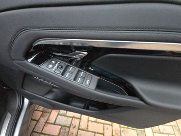 Interior Range Rover Evoque drivers side door by AM Auto Aesthetics