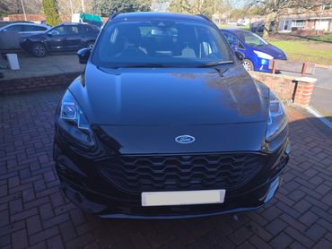 Front of black Ford Kuga showing gloss after polish by AM Auto Aesthetics