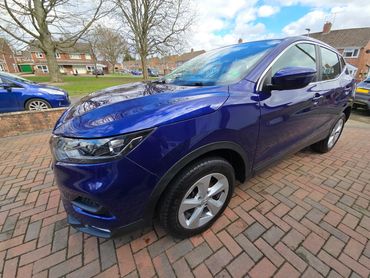 Front 3/4 of purple Nissan Qashqai polished to gloss by AM Auto Aesthetics