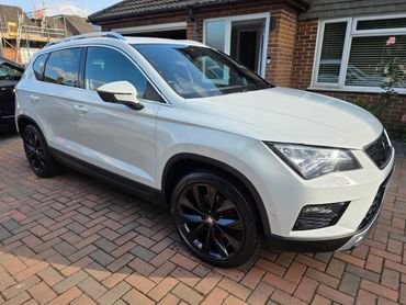 Front of white Seat Ateca showing gloss after polish by AM Auto Aesthetics