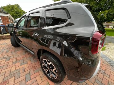 Dacia Duster Exterior Angle