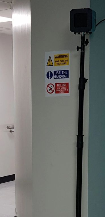 Thermal black body temperature reference unit on tripod