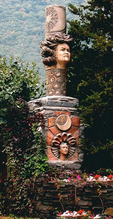 Monumental ceramic sculpture in the round at the base of Plat Clove road, Catskill Mountains NY.